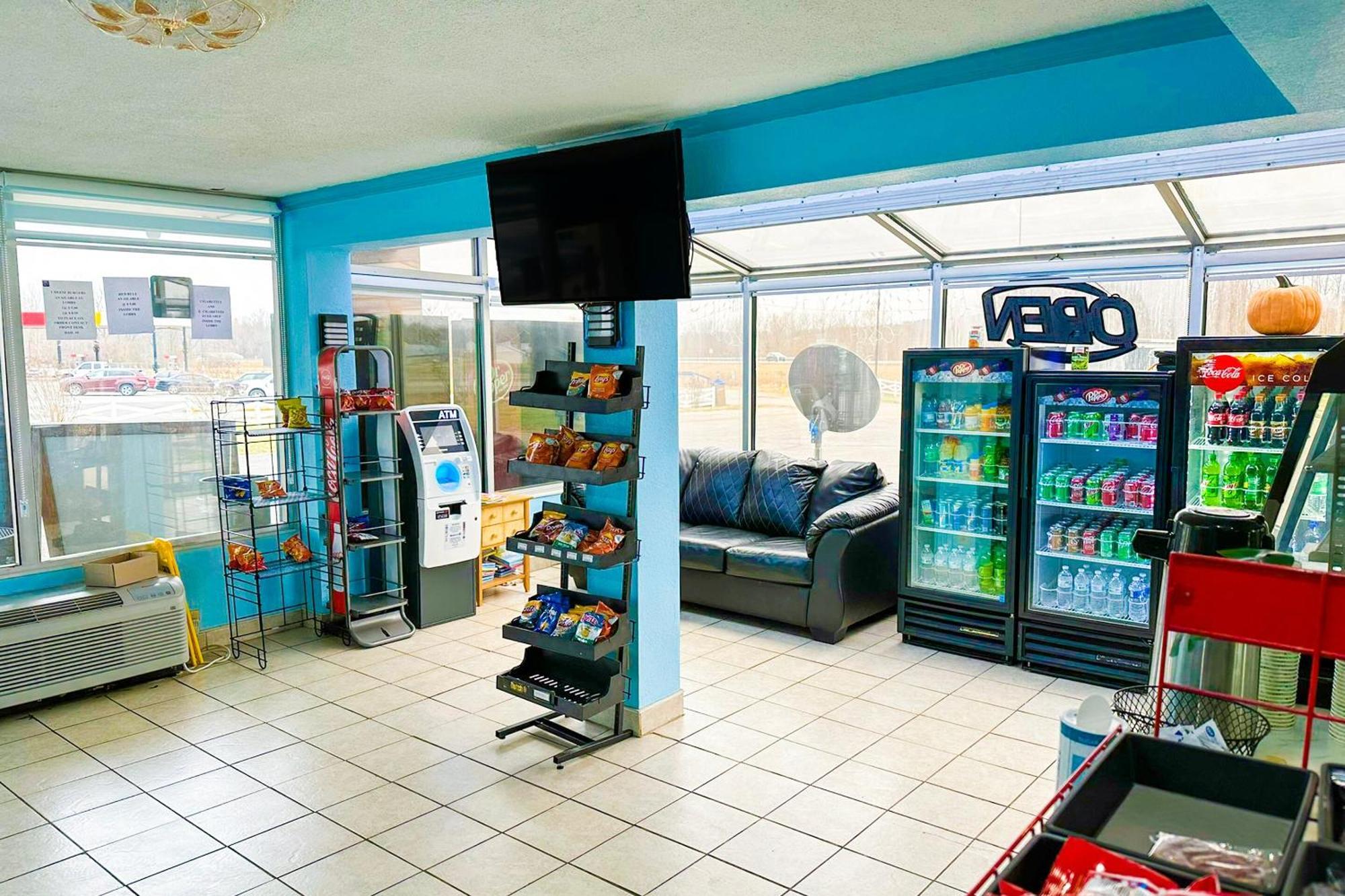 Hotel Happy I-69 By Oyo 2*